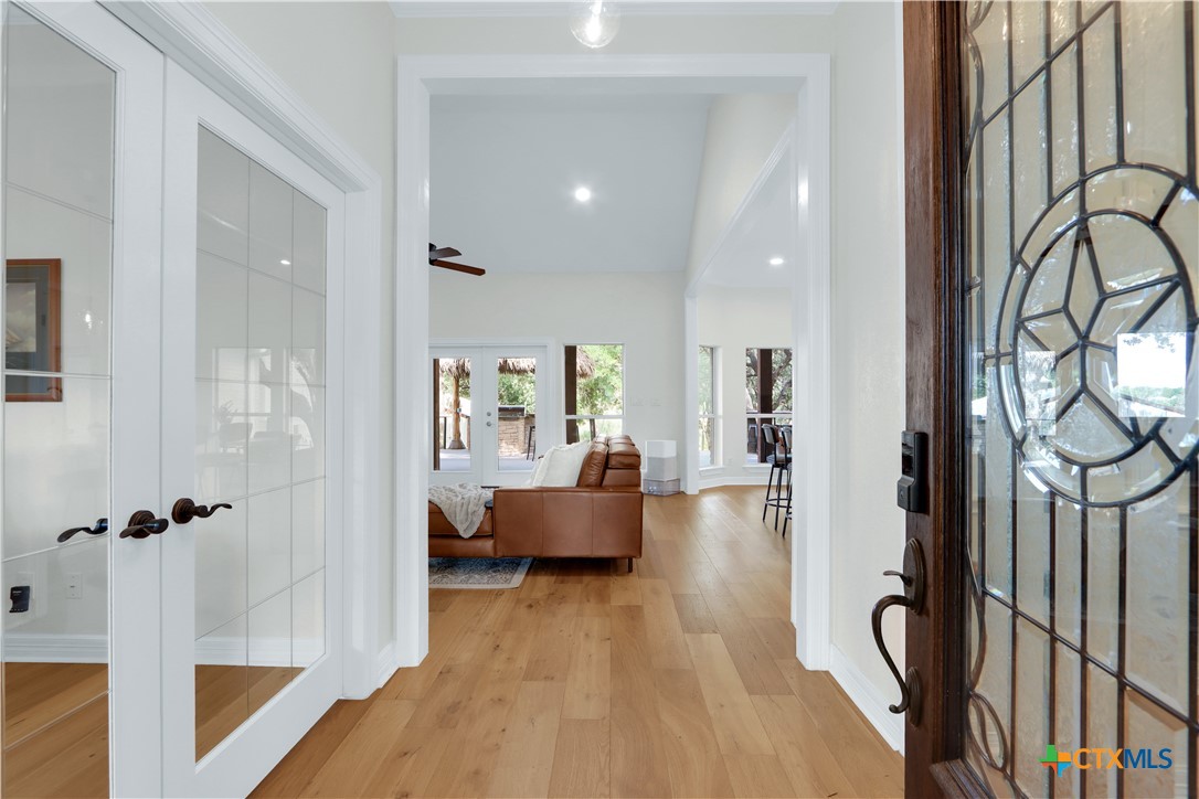 548 Winding View Property Photo 8