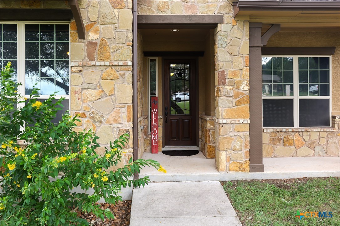 335 Mill Run Property Photo 4