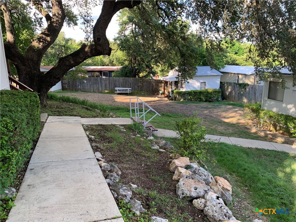 111 Valley View Street Property Photo 4