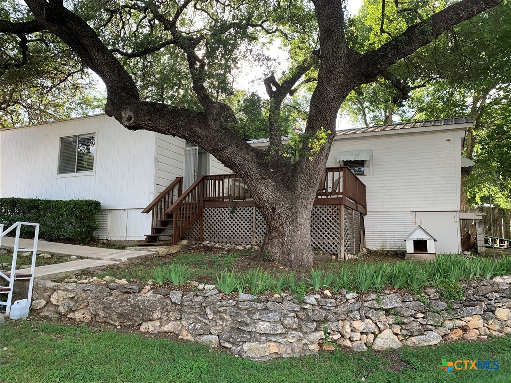 111 Valley View Street Property Photo 6