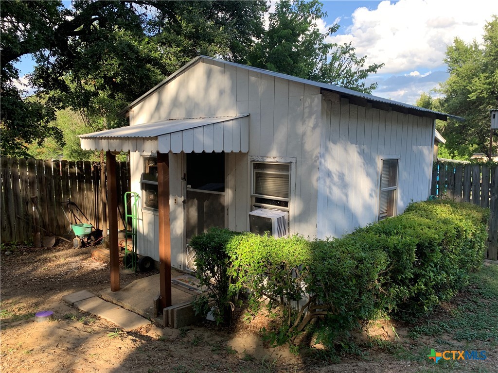 111 Valley View Street Property Photo 10