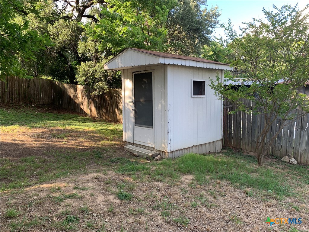 111 Valley View Street Property Photo 11