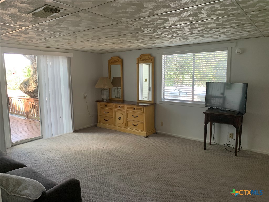 111 Valley View Street Property Photo 14