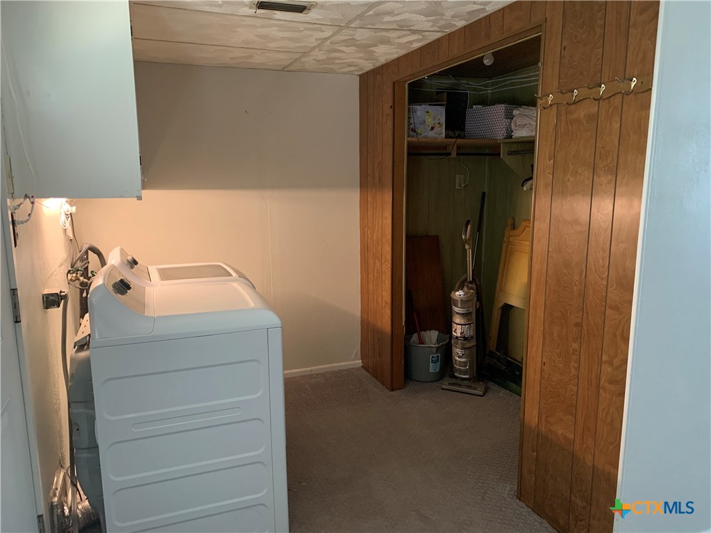 111 Valley View Street Property Photo 16