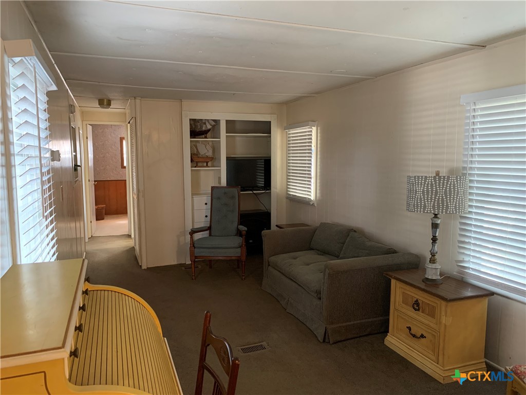 111 Valley View Street Property Photo 24
