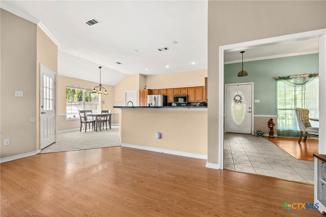 4501 Arrowhead Drive Property Photo 10