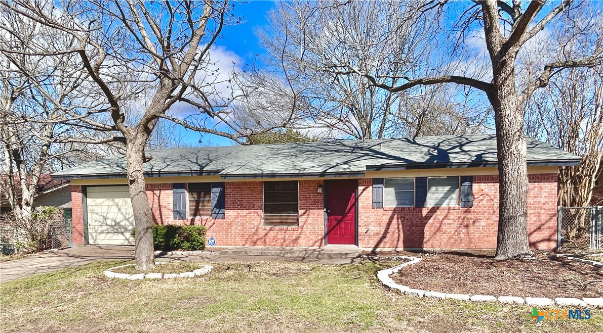 305 Carothers Street Property Photo 1