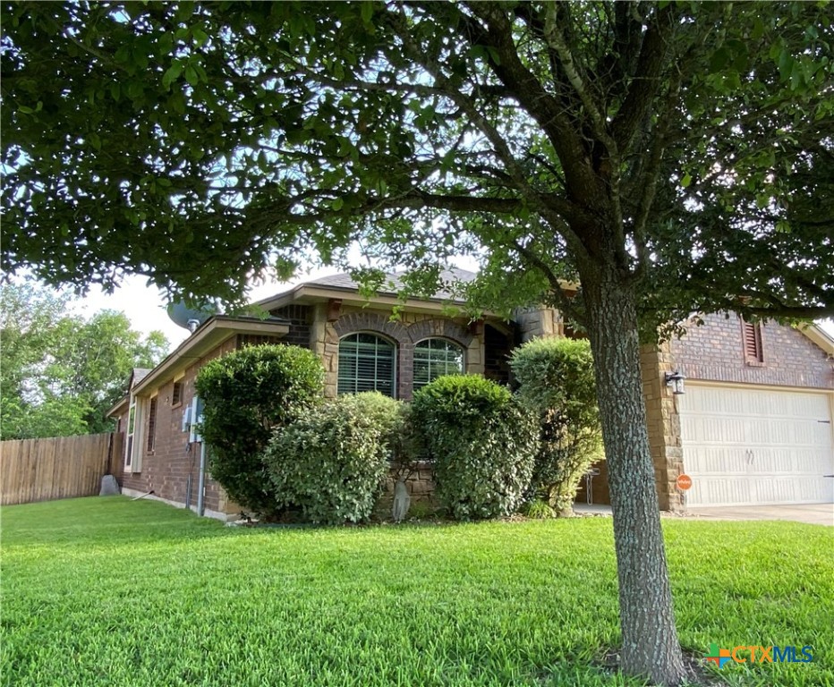 5225 Sandstone Drive Property Photo 4