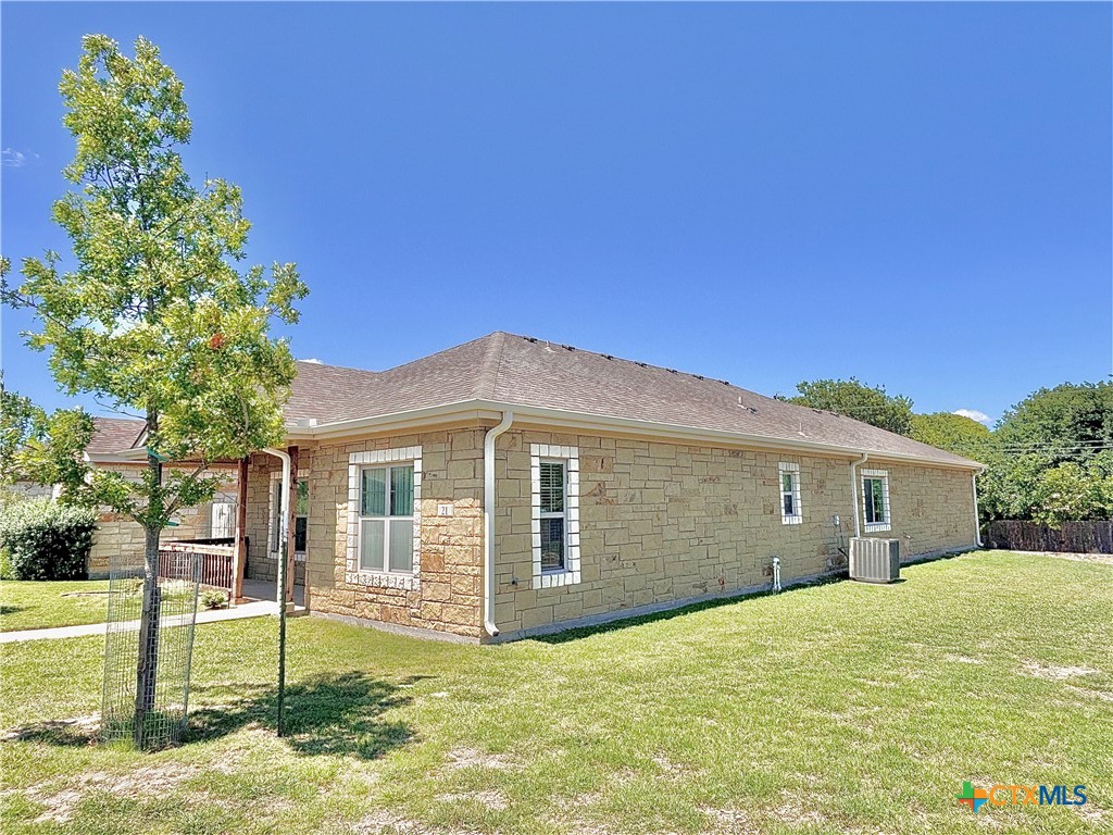 21 Samac Lane Property Photo 3