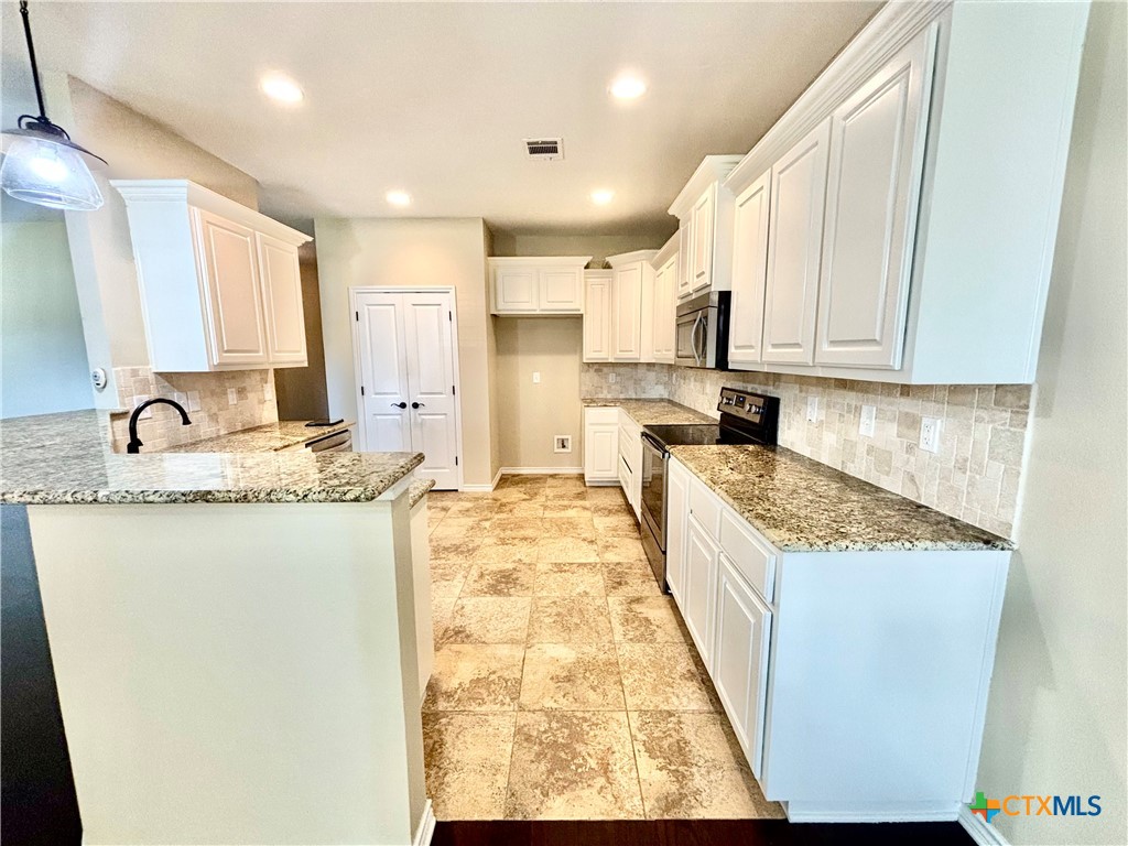 21 Samac Lane Property Photo 11