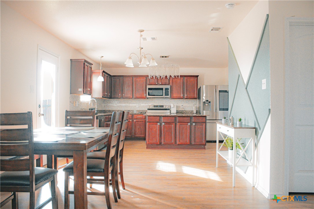 2303 Sea Eagles Drive Property Photo 8