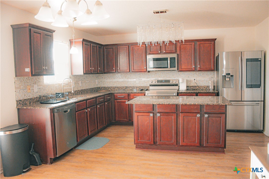 2303 Sea Eagles Drive Property Photo 10