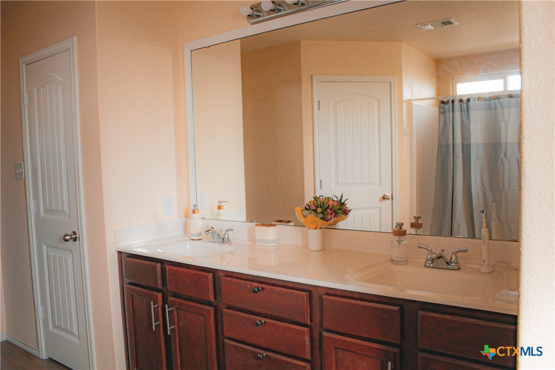 2303 Sea Eagles Drive Property Photo 21
