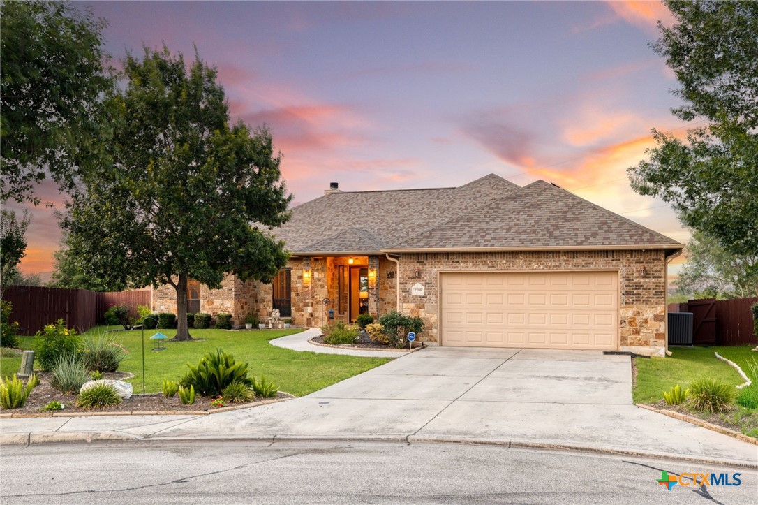 2299 Sun Chase Boulevard Property Photo 2
