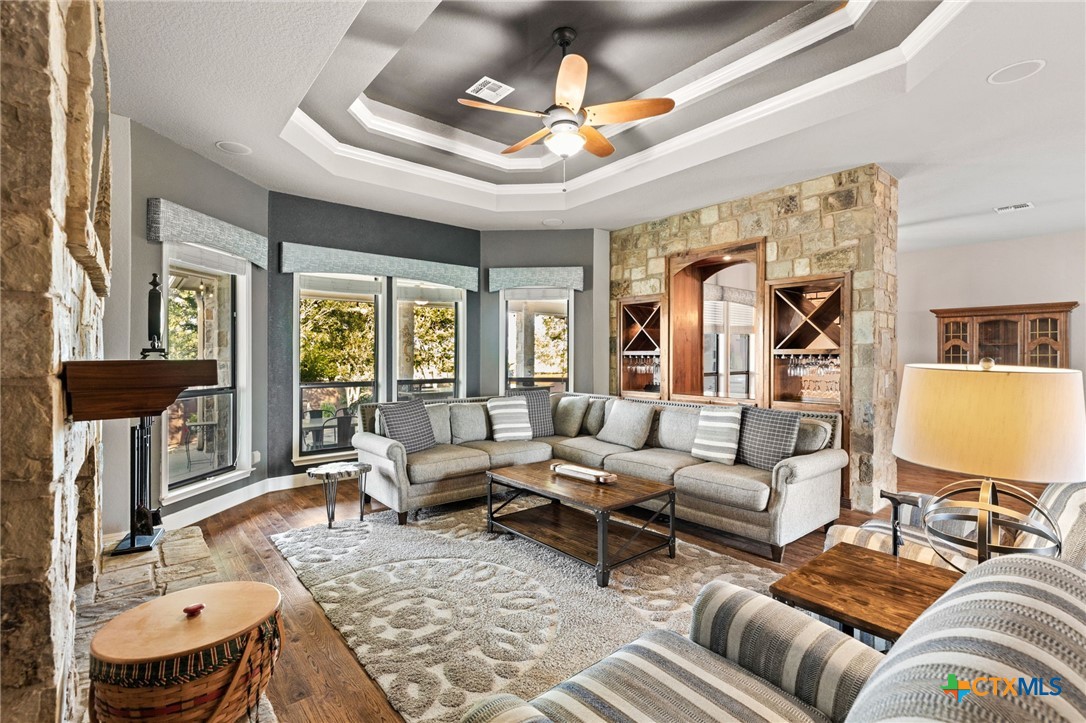 2299 Sun Chase Boulevard Property Photo 14