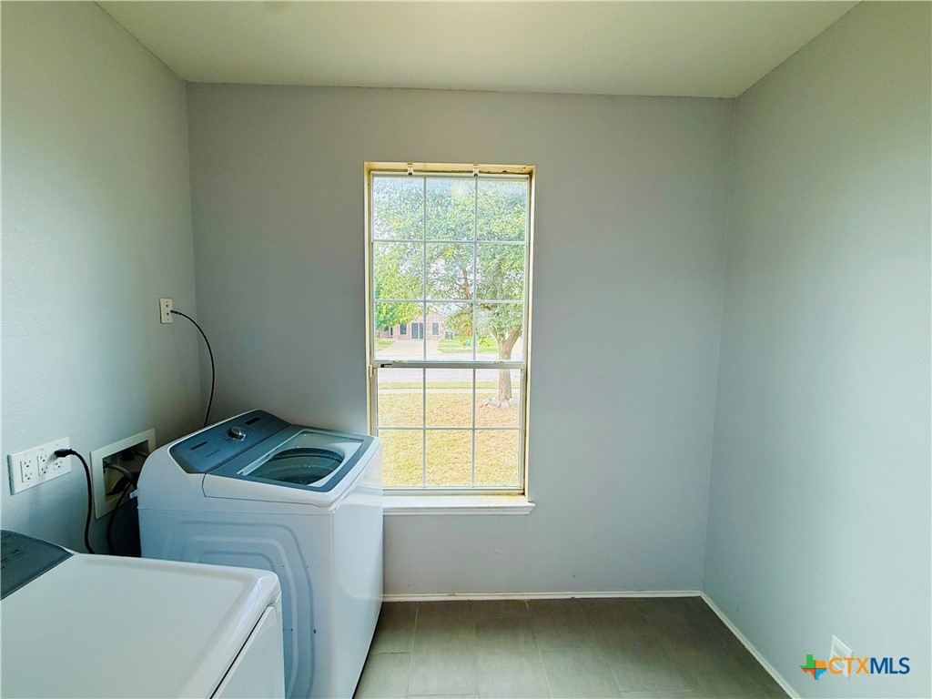 4302 Jack Barnes Avenue Property Photo 8