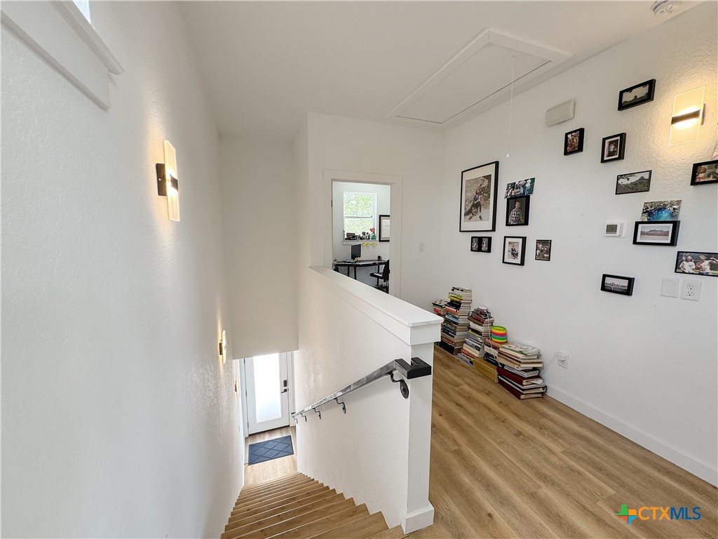 1200 Willow Drive Property Photo 10