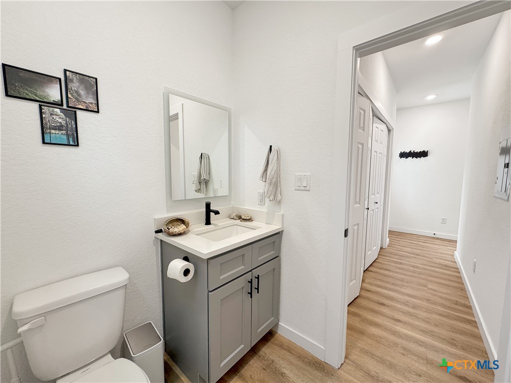 1200 Willow Drive Property Photo 12
