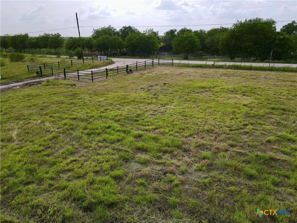 1809 Scull Road Property Photo 5