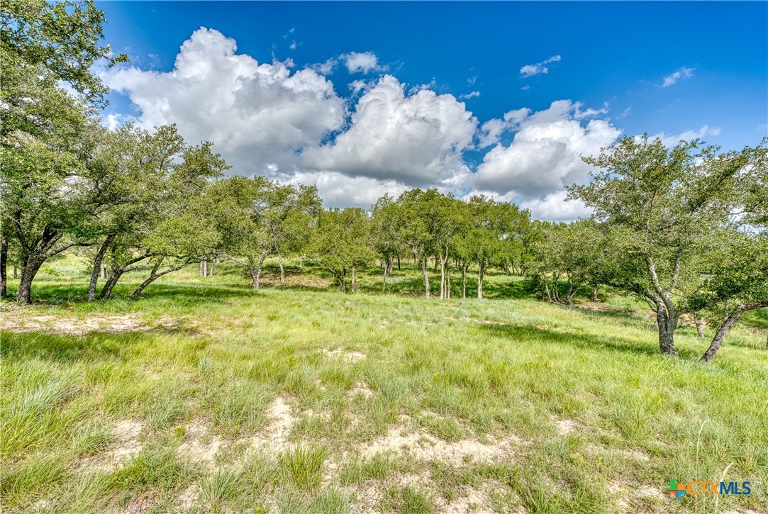 191 Pivot Circle Property Photo 13