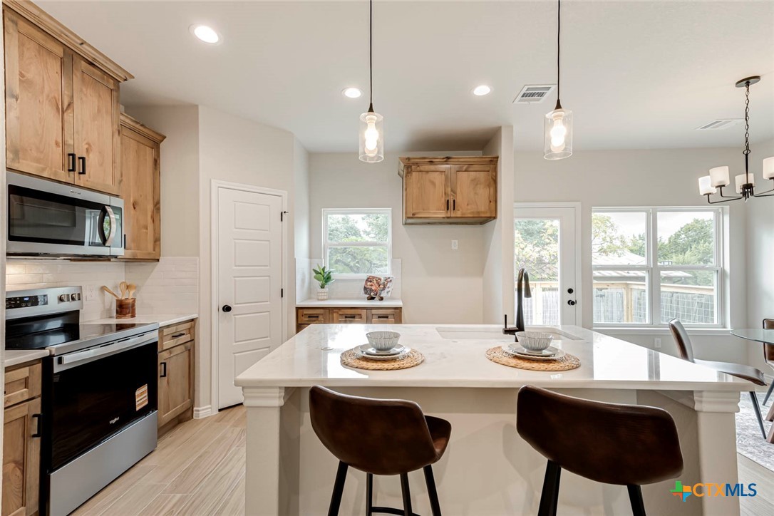 294 Lighthouse Property Photo 1