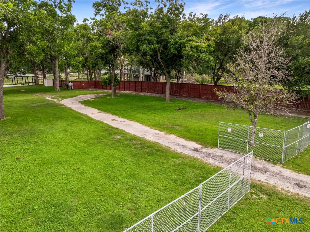 1913 Terminal Loop Road Property Photo 9