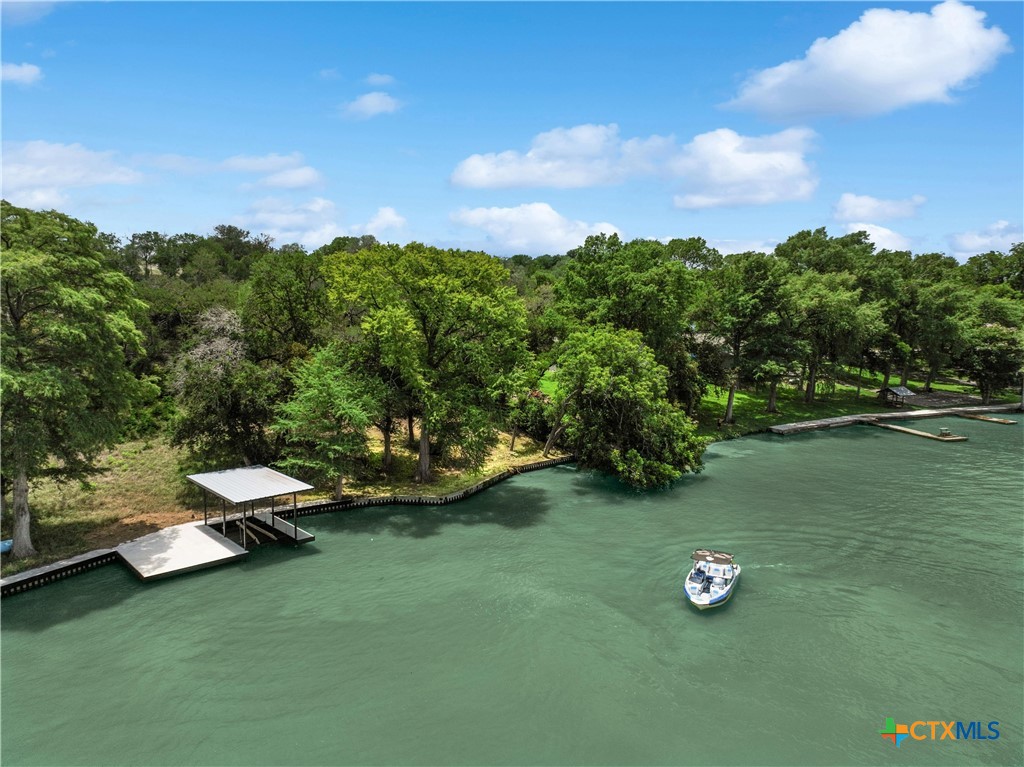 505 E Zipp Road Property Photo 3