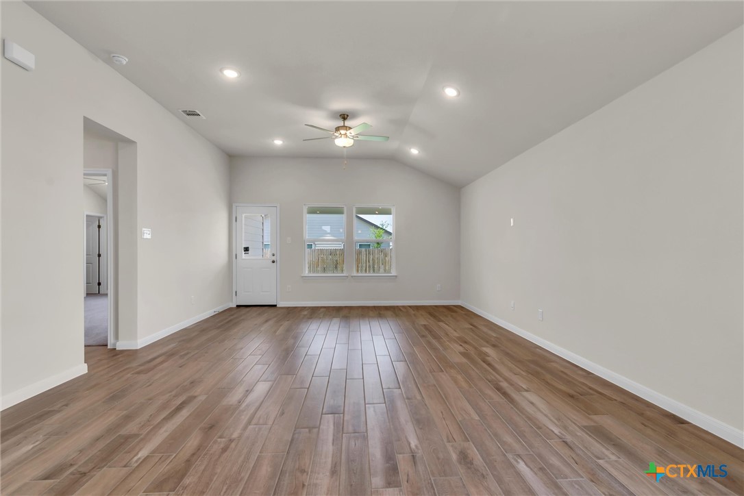 611 Waylon Circle Property Photo 14