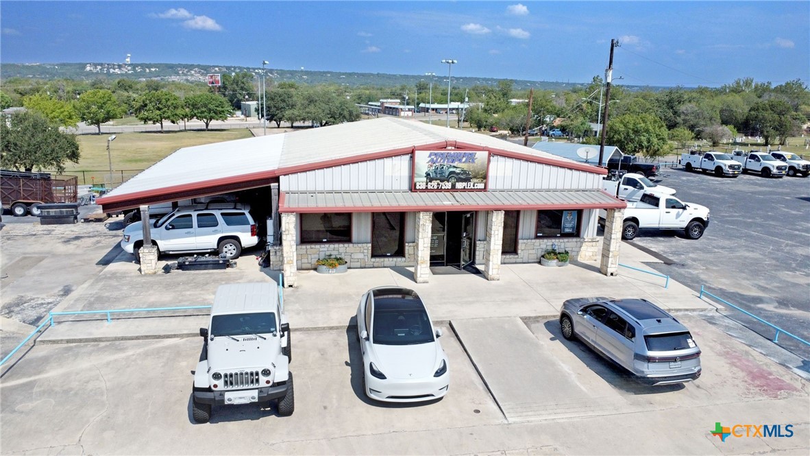 2250 S I-35 Expressway Property Photo 2