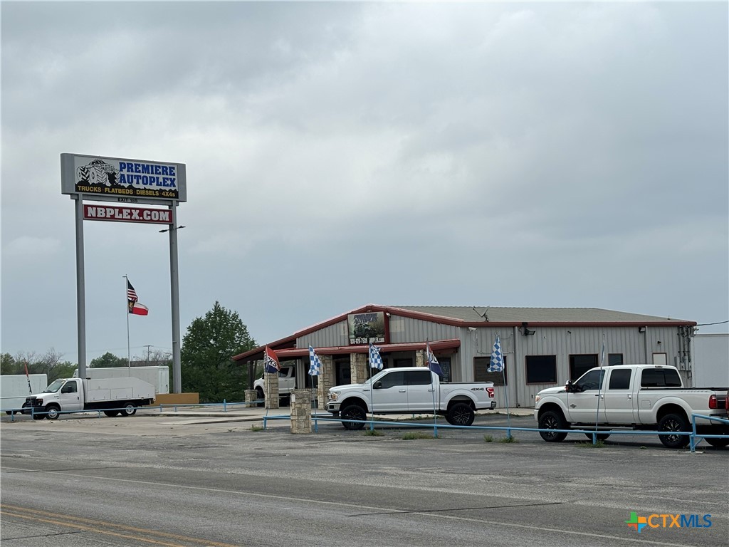 2250 S I-35 Expressway Property Photo 4