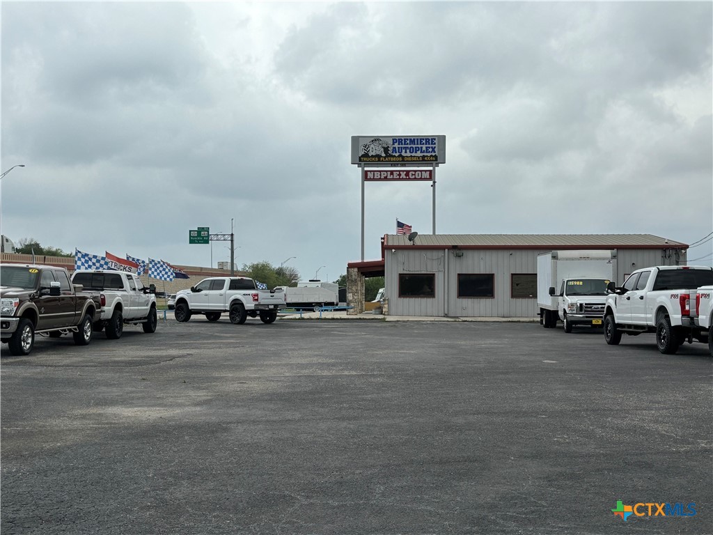 2250 S I-35 Expressway Property Photo 6