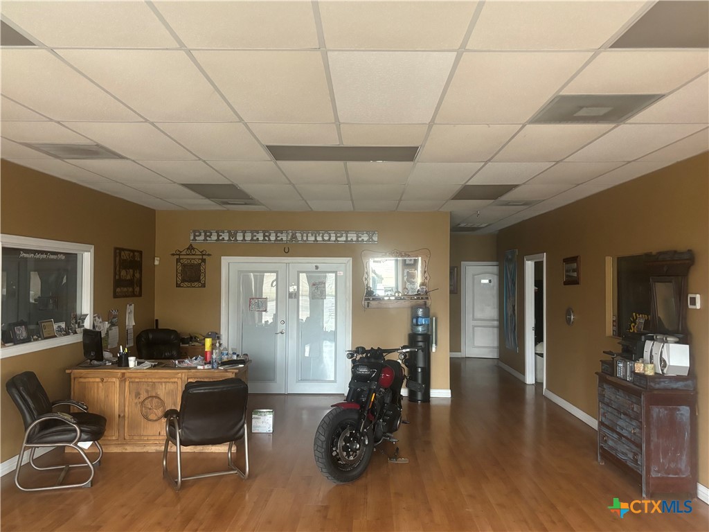 2250 S I-35 Expressway Property Photo 7