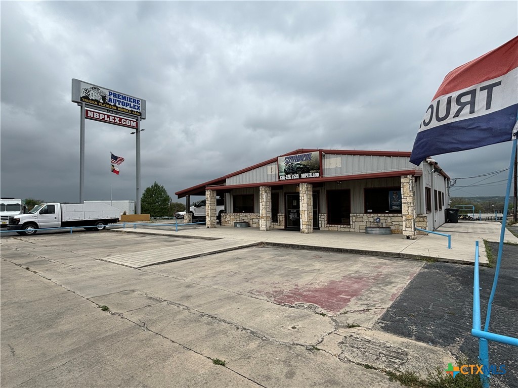 2250 S I-35 Expressway Property Photo 11
