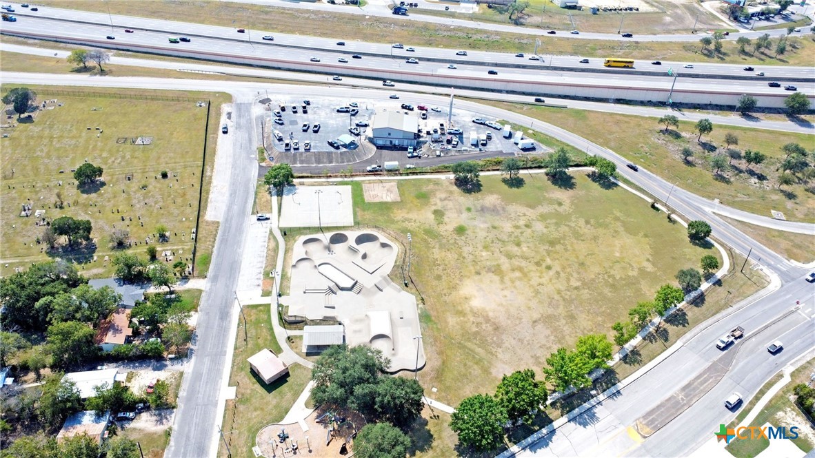 2250 S I-35 Expressway Property Photo 20