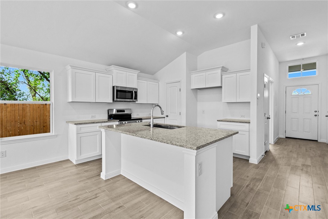 9820 Tarabon Drive Property Photo 15