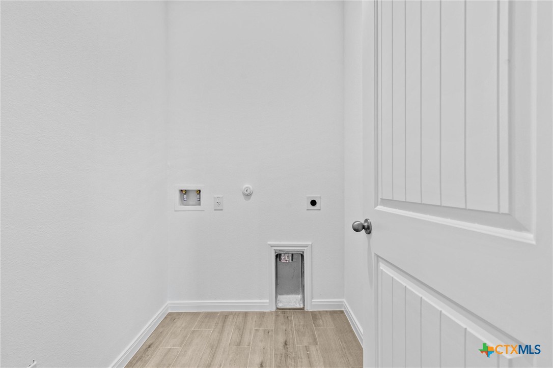 9820 Tarabon Drive Property Photo 27