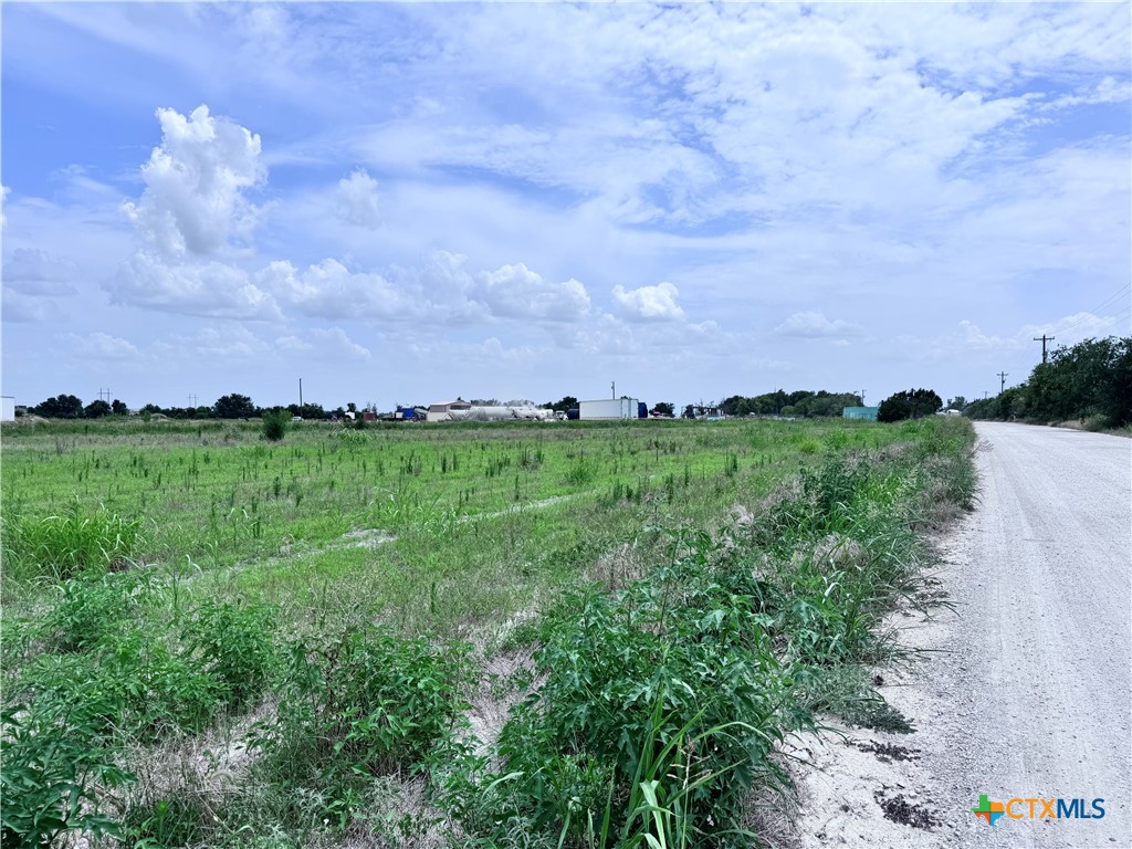35 Ih Property Photo 6