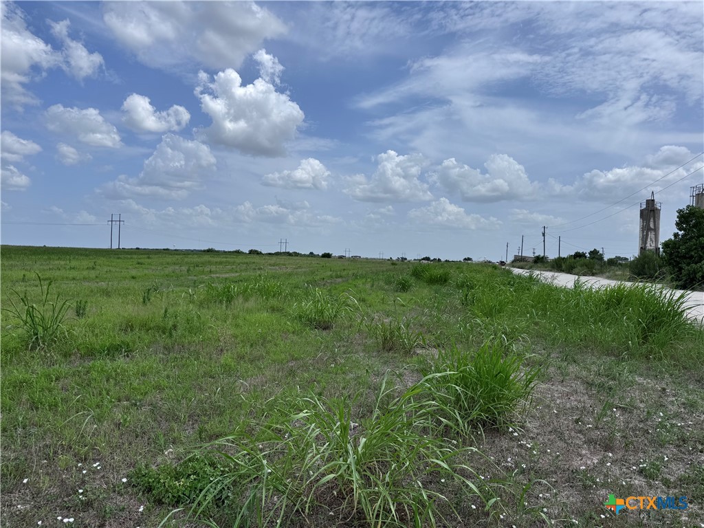 35 Ih Property Photo 18