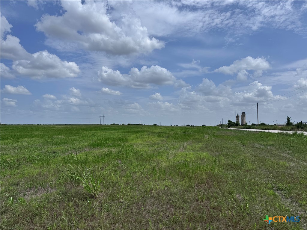 35 Ih Property Photo 22