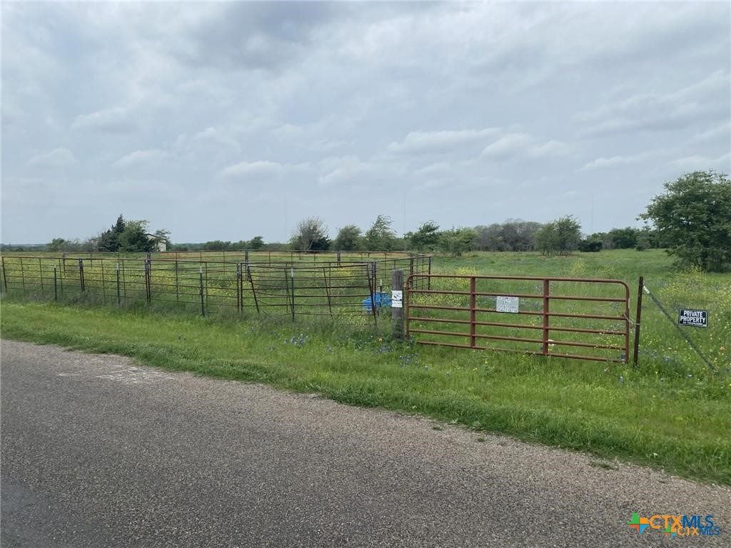 570 Hudson Lane Property Photo 10