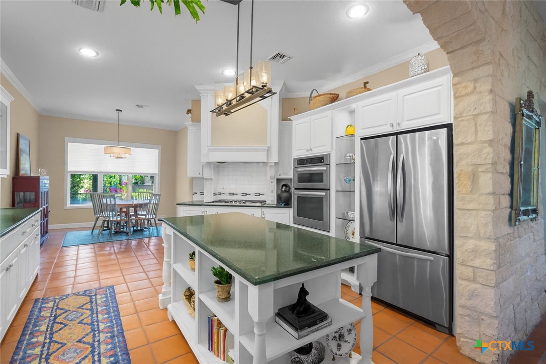 106 Pebble Brook Property Photo 9