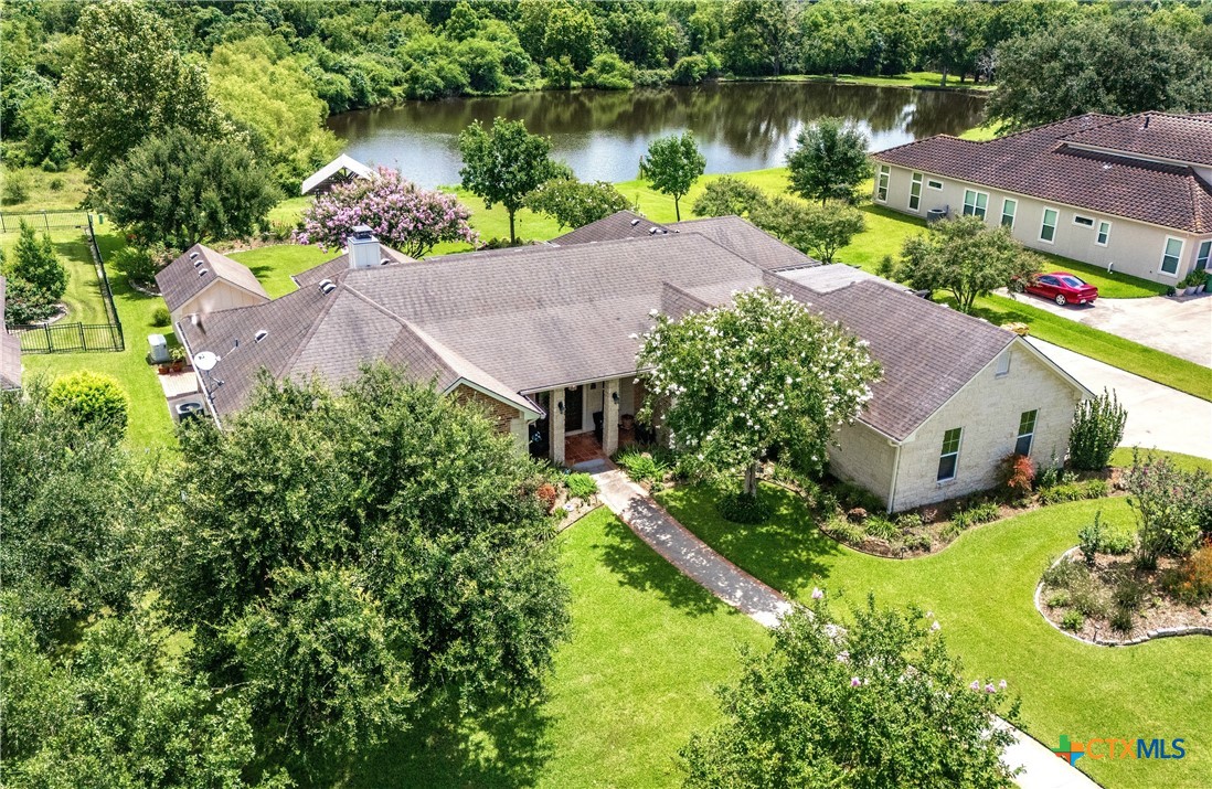 106 Pebble Brook Property Photo 1