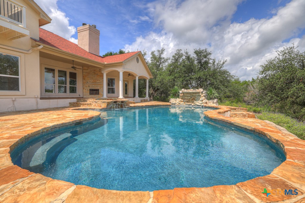 293 Turkey Cove Property Photo 3