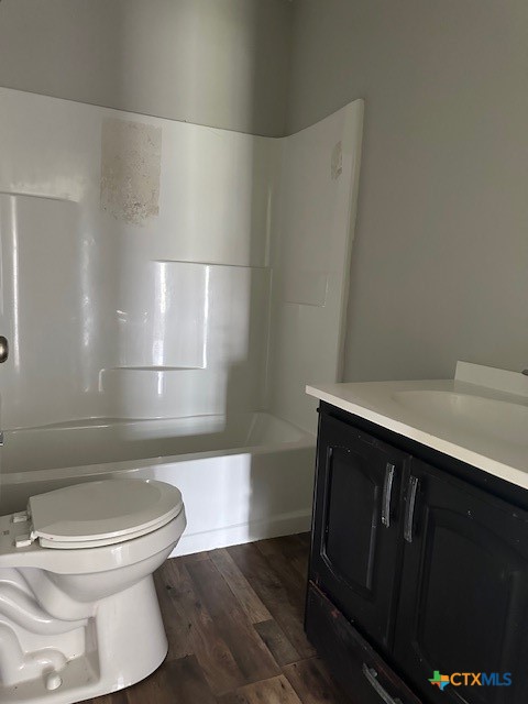 101 S Vine Street Property Photo 8