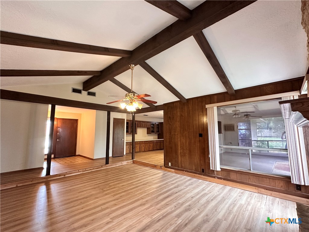 202 Oak Ridge Drive Property Photo 2