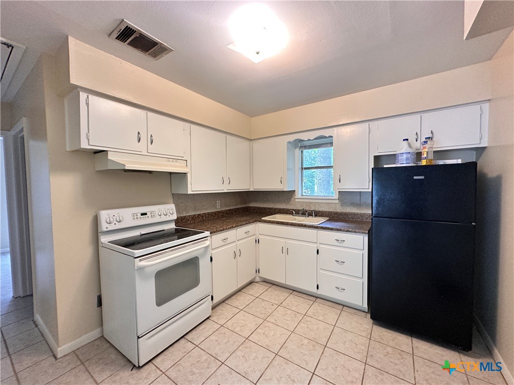 202 Oak Ridge Drive Property Photo 4