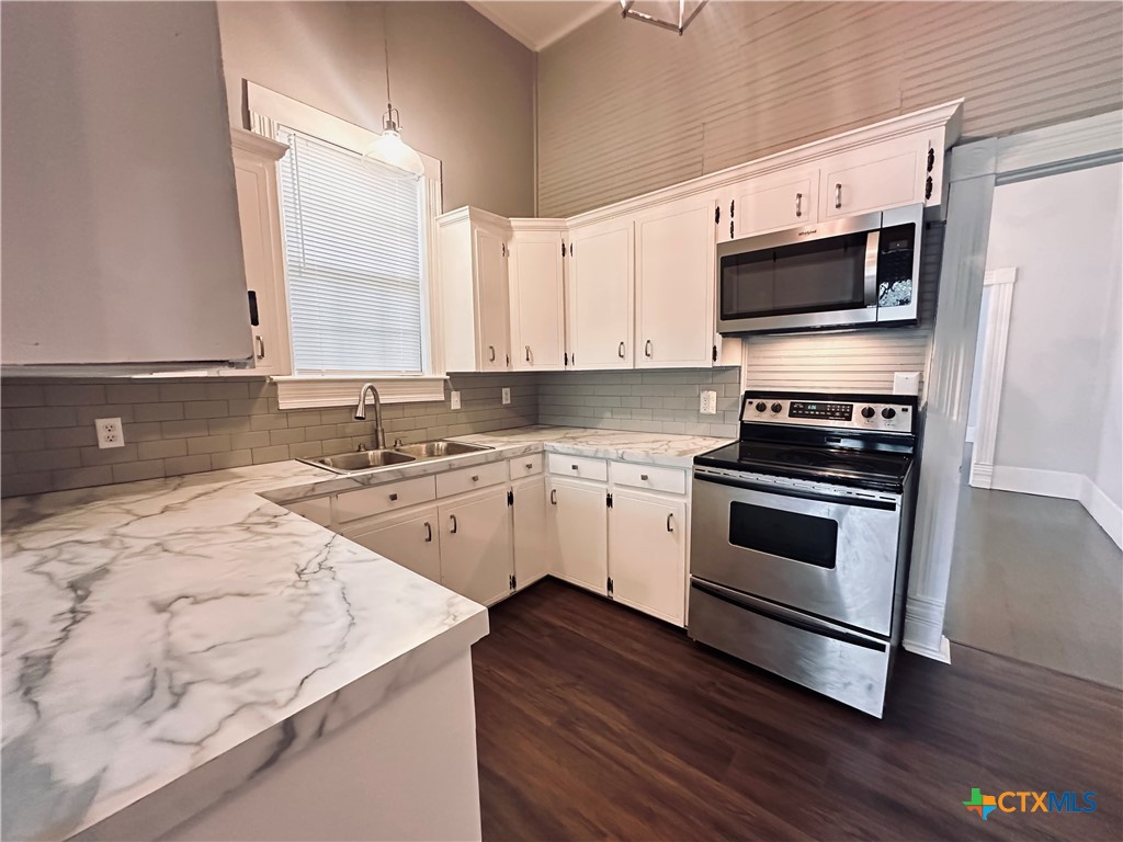 207 Schrimsher Street Property Photo 17