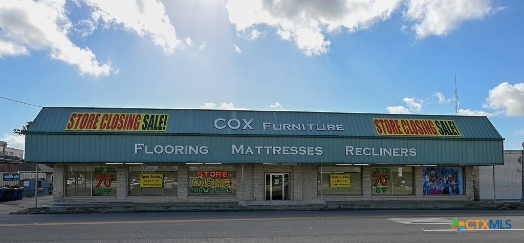 310 North Velasco Street Property Photo 1