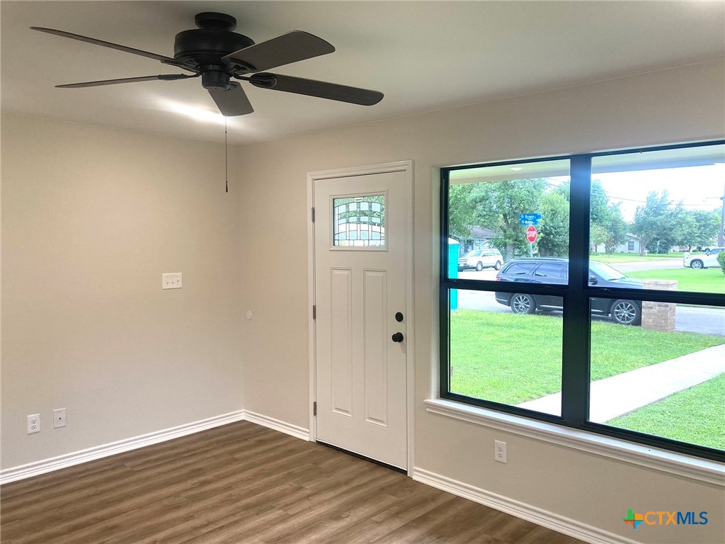 1502 Bowie Drive Property Photo 2