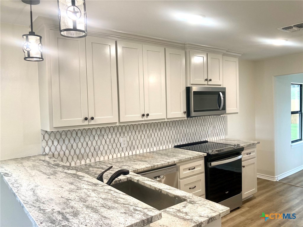 1502 Bowie Drive Property Photo 8